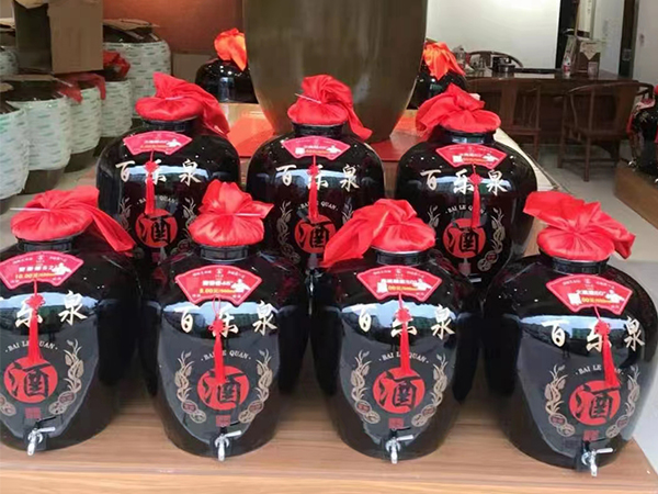 散白酒代理带你了解白酒知识里的误区